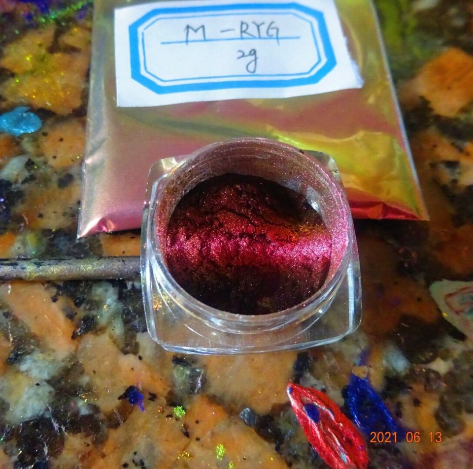 مسحوق صبغة مغناطيسي متغير اللو - مراجعة Art Craft Optical وسعره